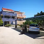 Apartment Apartmani Gracin Zorka *