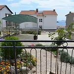 Apartment Apartmani Gracin Zorka *
