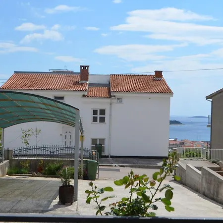 Gracin Zorka Apartman *
