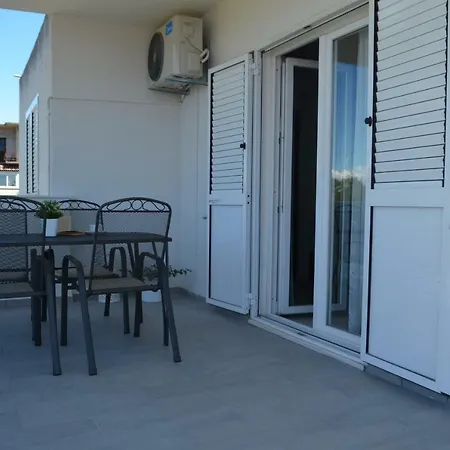 Gracin Zorka Apartman *